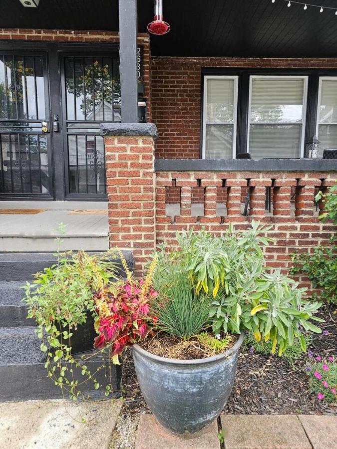 Charming! Near Cle Clinic/Uh/Cwru/Dwntwn W/Porch Villa Cleveland Buitenkant foto