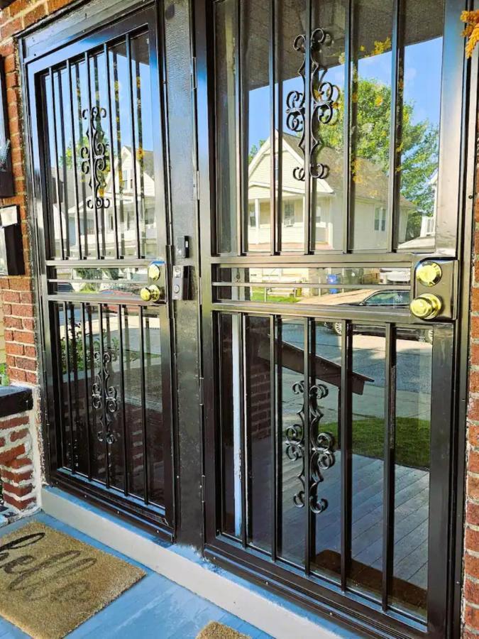 Charming! Near Cle Clinic/Uh/Cwru/Dwntwn W/Porch Villa Cleveland Buitenkant foto